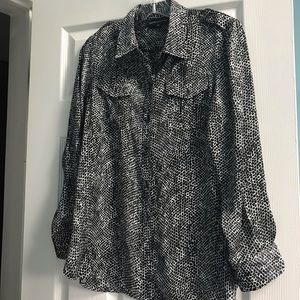 Jones New York Black and white snakeskin blouse